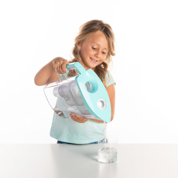 LAICA MikroPLASTIK-STOP vízszűrő kancsó szett mechanikus kijelzővel 1 db bi-flux univerzális szűrőbetéttel és 1 db MikroPLASTIK- STOP szűrőbetéttel