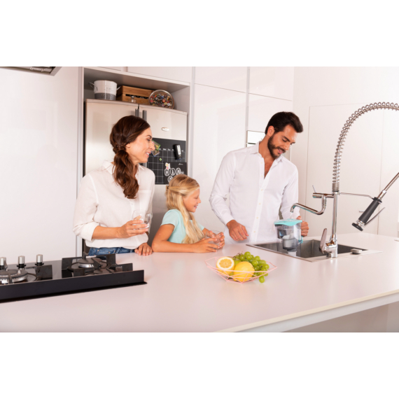 LAICA MikroPLASTIK-STOP vízszűrő kancsó szett mechanikus kijelzővel 1 db bi-flux univerzális szűrőbetéttel és 1 db MikroPLASTIK- STOP szűrőbetéttel